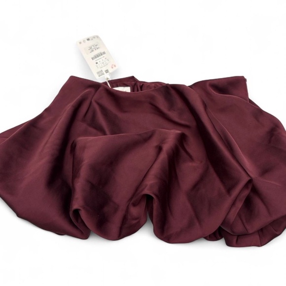 Zara Burgundy satin mini skirt with built in shorts and ruched detailing - Picture 2 of 6